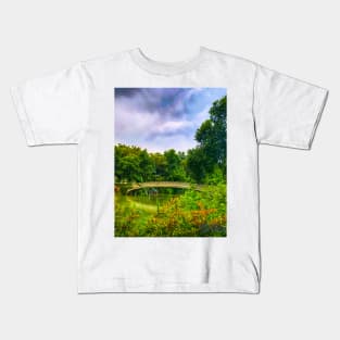 Bow Bridge Nature Lake Trees Central Park Manhattan New York City Kids T-Shirt